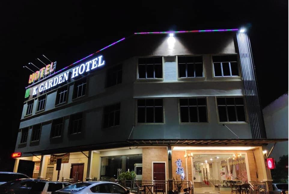 K Garden Hotel Parit Buntar Exterior photo