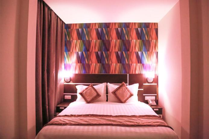 K Garden Hotel Parit Buntar Exterior photo